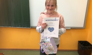 Zwyciężczyni konkursu plastycznego - Helenka z klasy 4 a.